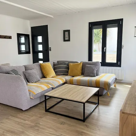 Cap O Sud Grande Maison Avec Piscine A St Martin De Re