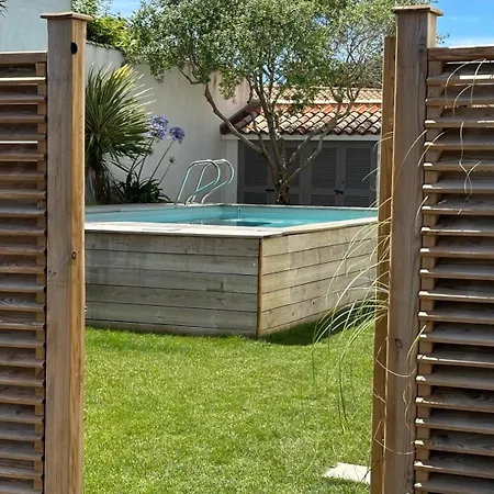 Cap O Sud Grande Maison Avec Piscine A St Martin De Re * سان مارتن دو ر