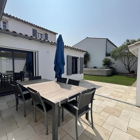 Cap O Sud Grande Maison Avec Piscine A St Martin De Re سان مارتن دو ر